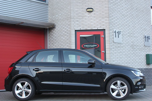 Rijervaring Chiptuning Audi A1 1.0 TFSI 95 PK. Zijkant