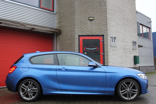 Rijervaring Chiptuning Nieuwe BMW 118d 150 PK F21 Zijkant