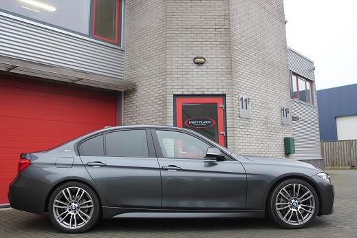 Rijervaring Chiptuning BMW 330e 252 PK Zijkant