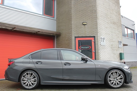 Rijervaring Chiptuning BMW 330i G20 258 PK 400 NM Zijkant