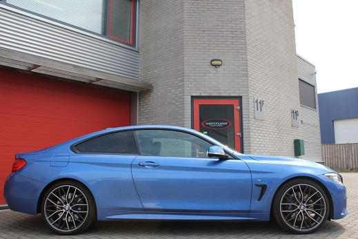 Rijervaring Chiptuning BMW 430i 252 PK B48 motor Zijkant