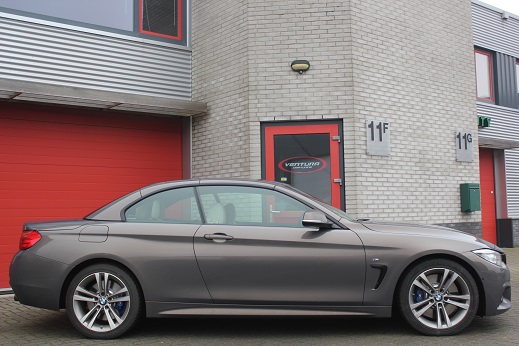 Rijervaring Chiptuning BMW 430i 252 PK B48 motor Zijkant