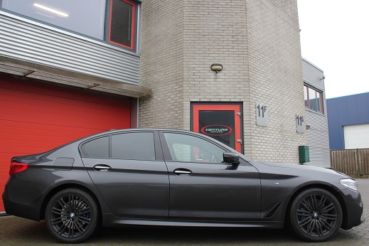 Rijervaring Chiptuning  BMW 540i G30-G31 340 PK 450 NM Zijkant