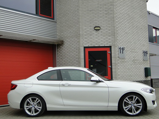 Rijervaring Chiptuning BMW 218d 143 PK Zijkant