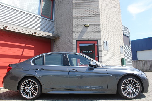 Rijervaring Chiptuning BMW 320i 184 PK B48 motor Zijkant