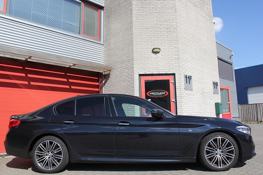 Rijervaring Chiptuning BMW 530d G30-G31 265 PK Zijkant