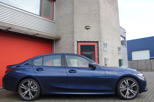 Rijervaring Chiptuning BMW 330i G20 258 PK 400 NM Zijkant