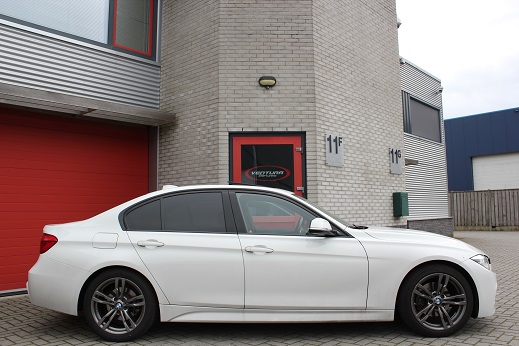 Rijervaring Chiptuning BMW 330e 252 PK Zijkant