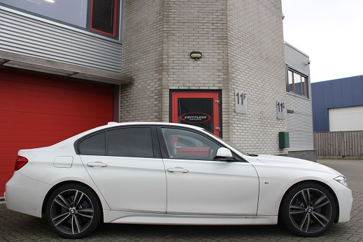 Rijervaring Chiptuning BMW 330i 252 PK B48 motor Zijkant