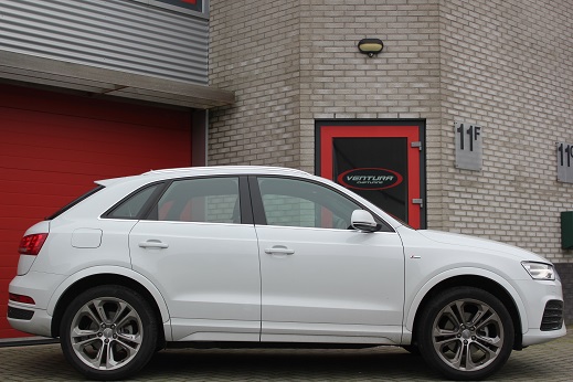 Rijervaring Chiptuning Audi Q3 1.4 TFSi 150 PK S-tronnic. Zijkant