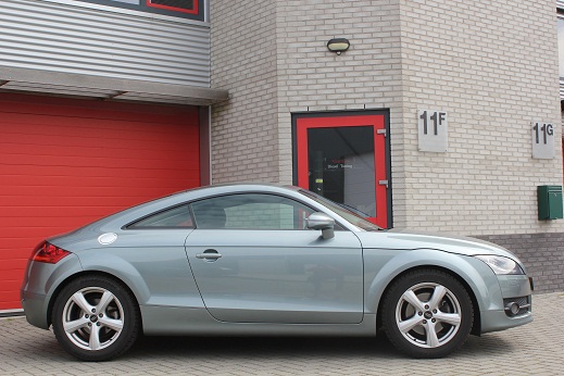 Rijervaring Chiptuning Audi TT 2.0 TFSi 211 PK Zijkant