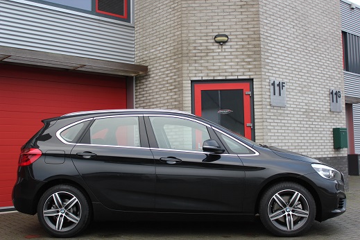 Rijervaring Chiptuning BMW 218i Active Tourer 136 PK Zijkant