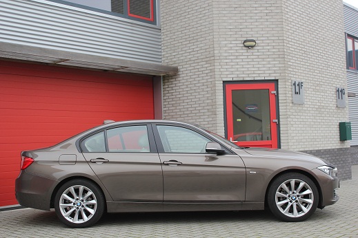 Rijervaring Chiptuning BMW 320i 184 PK Zijkant