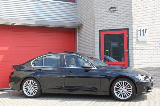 Rijervaring Chiptuning BMW 320i 184 PK Zijkant