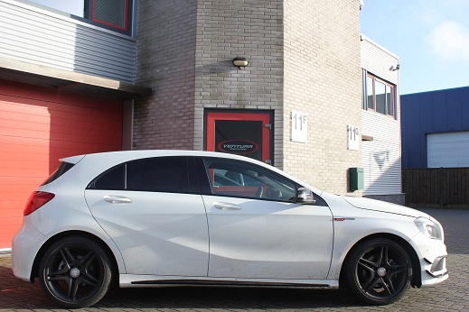 Rijervaring Chiptuning Mercedes A200 CGI 156 PK 250 NM Zijkant