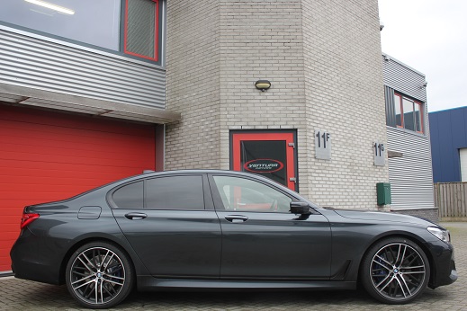 Rijervaring Chiptuning BMW 730d 265 PK G11 xDrive Bjr 2016 Zijkant