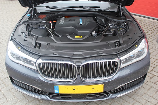 Rijervaring Chiptuning BMW 740e 258 PK Voorkant