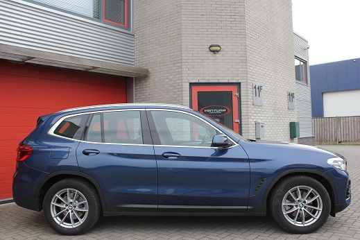 Rijervaring Chiptuning BMW X3 2.0i B48 184 PK Zijkant