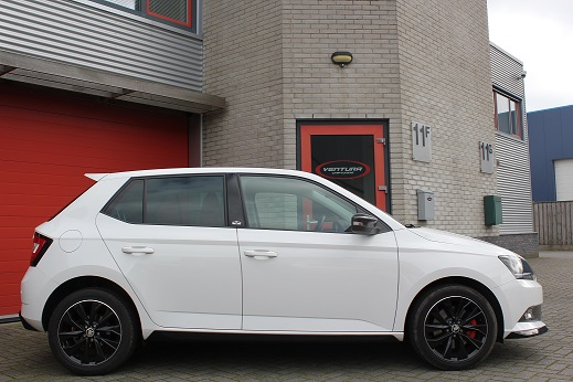 Rijervaring Chiptuning Skoda fabia 1.2 TSi 110 PK Zijkant