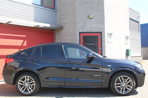 Rijervaring Chiptuning BMW X4 3.5 d Zijkant