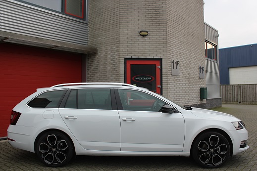 Rijervaring Chiptuning Skoda Octavia 1.0 TSi 115 PK Zijkant