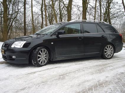Rijervaring Chiptuning Toyota Avensis 2.2 D4D 177 PK Zijkant