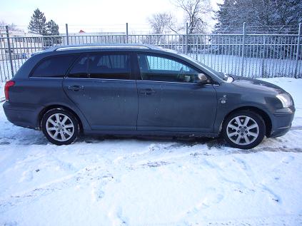 Rijervaring Chiptuning Toyota Avensis 2.2 D4D 177 PK Zijkant