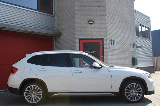 Rijervaring Chiptuning BMW X1 2.0i turbo 184 PK en 270 NM Zijkant