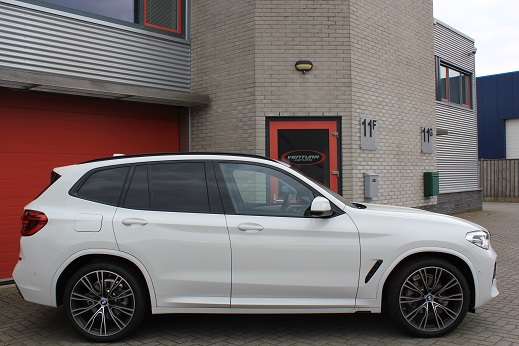Rijervaring Chiptuning BMW X3 2.0i B48 184 PK Zijkant