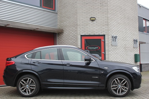 Rijervaring Chiptuning BMW X4 184 PK 270 NM Zijkant