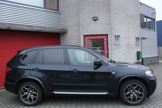Rijervaring Chiptuning BMW X5 3.0d 258 PK Zijkant