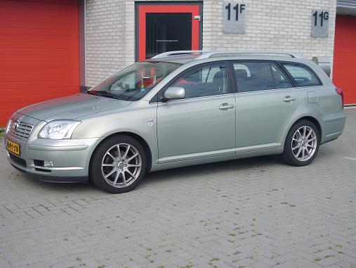 Rijervaring Chiptuning Toyota Avensis 2.0 D4D 116 PK Zijkant
