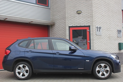 Rijervaring Chiptuning BMW X1 2.0i turbo 184 PK en 270 NM Zijkant