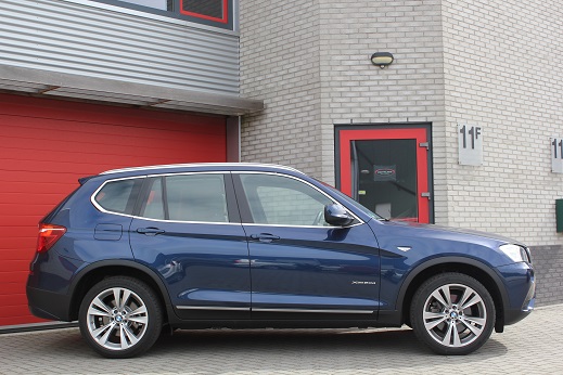 Rijervaring Chiptuning BMW X3 2.0d 184 PK Zijkant