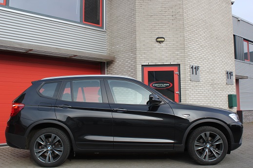 Rijervaring Chiptuning BMW X3 2.0i 184 PK Zijkant