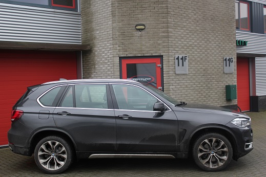 Rijervaring Chiptuning BMW X5 4.0 e Zijkant