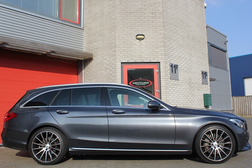Rijervaring Chiptuning Mercedes C350 e Zijkant
