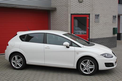 Rijervaring Chiptuning Seat Leon 1.2 TSI 105 PK Zijkant