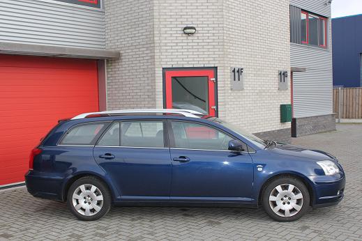Rijervaring Chiptuning Toyota Avensis 2.0 D4D 116 PK Zijkant