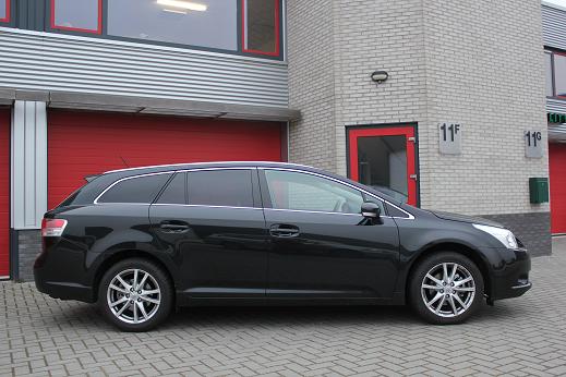 Rijervaring Chiptuning Toyota Avensis 2.0 D4D 126 PK Zijkant