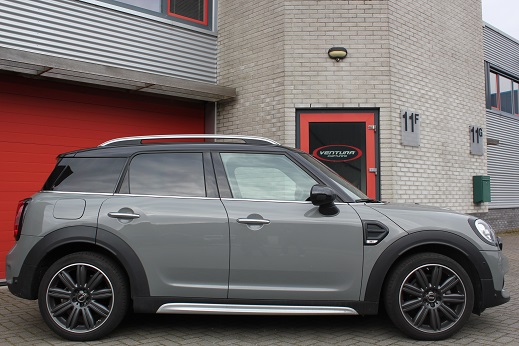 Rijervaring Chiptuning Mini Countryman 1.5 3 cil 136 PK Zijkant