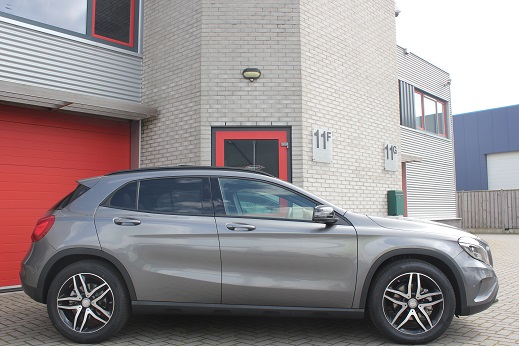 Rijervaring Chiptuning Mercedes GLA 180 CGi 122 PK Zijkant
