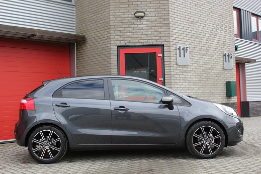 Rijervaring Chiptuning Kia Rio 1.1 CRDI 75 PK Zijkant