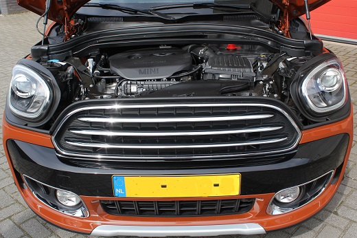 Rijervaring Chiptuning Mini Countryman 1.5 3 cil 136 PK Voorkant