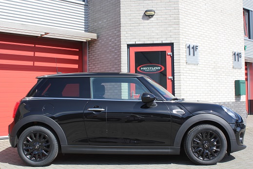Rijervaring Chiptuning Mini Cooper 1.5 Turbo 3 cil 136 PK Zijkant