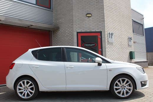 Rijervaring Chiptuning Seat Ibiza 1.4 TSI 150 PK Zijkant