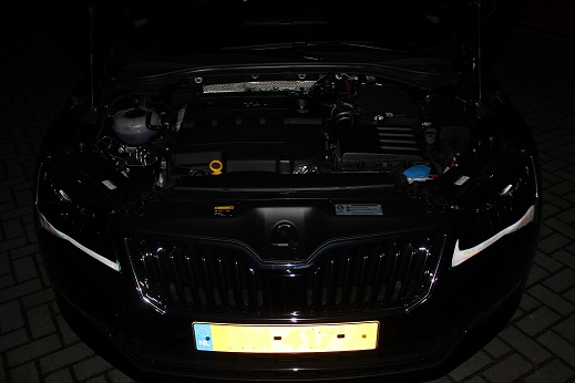 Rijervaring Chiptuning Nieuwe Skoda Superb 1.6 TDi 120 PK Voorkant