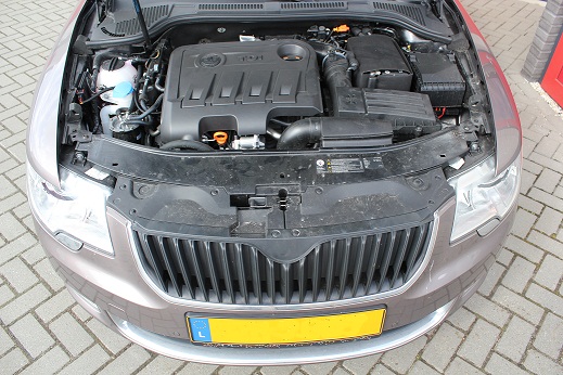 Rijervaring Chiptuning Skoda Superb 2.0 TDI 170 PK Voorkant