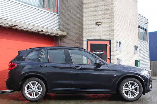 Rijervaring Chiptuning BMW X3 2.0i B48 184 PK Zijkant