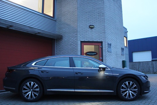 Rijervaring Chiptuning Volkswagen Arteon 1.5 TSi 150 Pk Zijkant